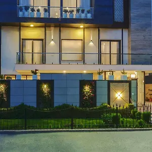 Comfort Dhaliwals, Gurgaon